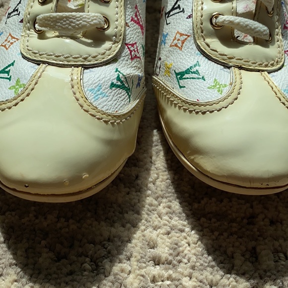Louis Vuitton sneakers - Picture 10 of 15